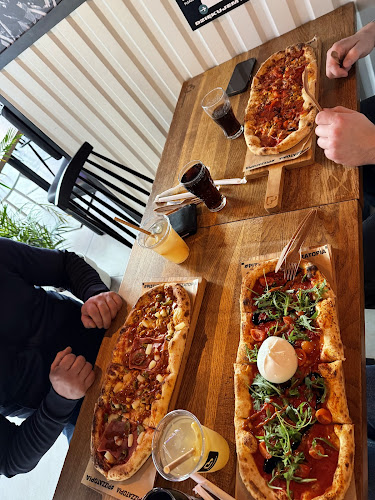 Pizza Express i Burgery