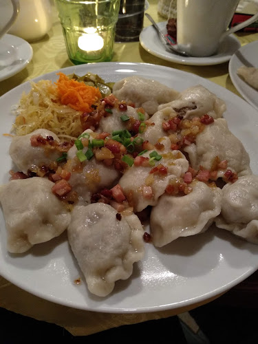 Opinii despre Pierogarnia Pod Blaszanym Kotem Swojskie Jedzenie Pierogi în Toruń - Gastronomia