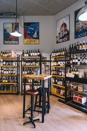 Comentarii opinii despre Wino i włoskie zaułki