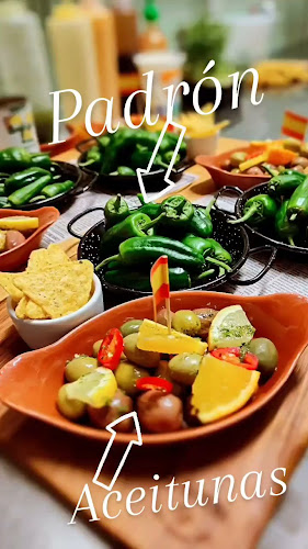 https://www.facebook.com/labodegawinetapasbar
