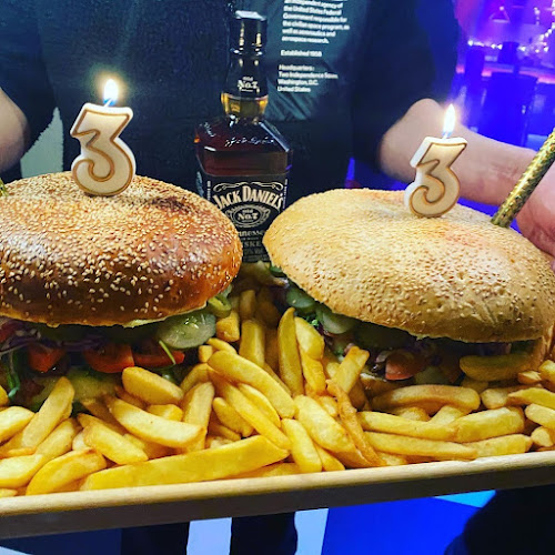 Racławicka 3, 42-217 Częstochowa