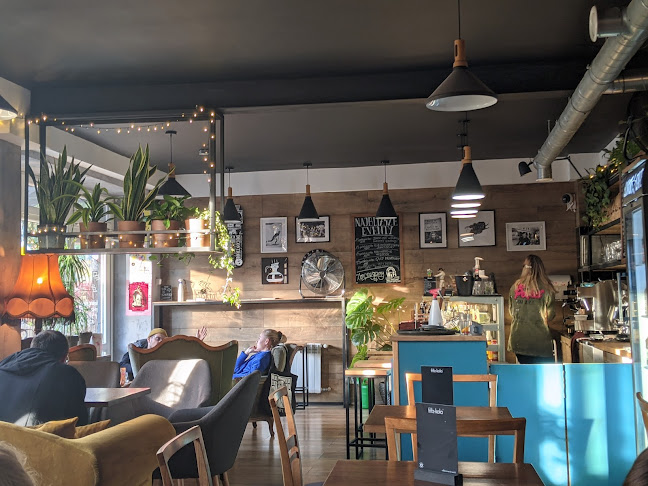 https://www.facebook.com/loskotcafe/