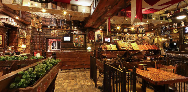 Restauracja Dwór Rozłogi