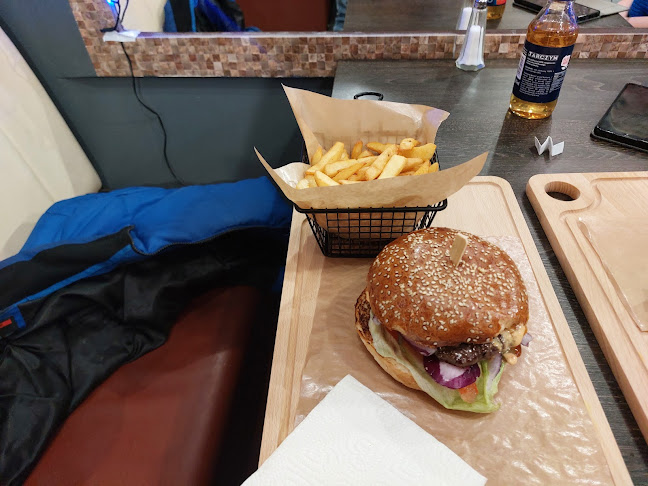 Opinii despre BURGER HOUSE în Ząbki - Gastronomia