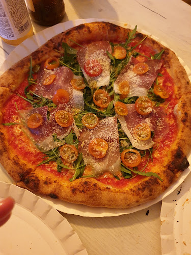 Skotnicka 105 - Gastronomia