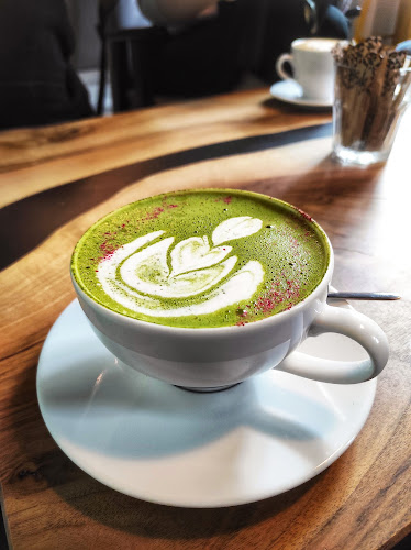 Comentarii opinii despre Powoli cafe