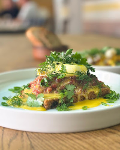 Jana Długosza 2, 51-162 Wrocław