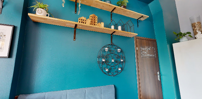 http://www.facebook.com/MelanzCafe