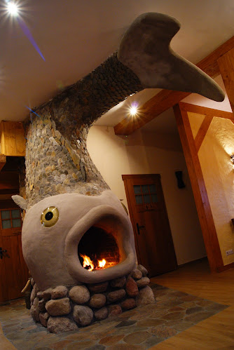 Karczma Rybna "Ruda Żmigrodzka" J.K. Raftowicz - Gastronomia