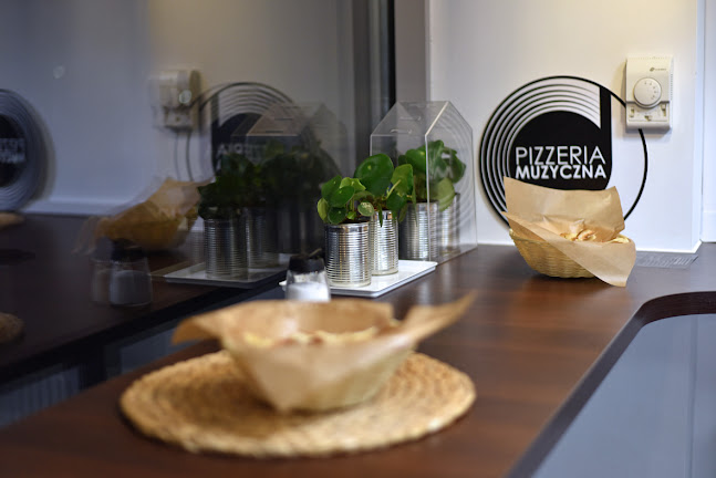 Pizzeria Muzyczna Gądów/Fabryczna - Gastronomia