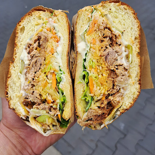 Street Dreams Burgers & Wings