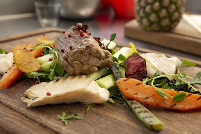 Restauracja i Hotel Autos: Tradycyjna Polska Kuchnia w Solcu Kujawskim