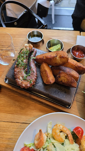 The Alchemist Grill & Cocktail - Gastronomia