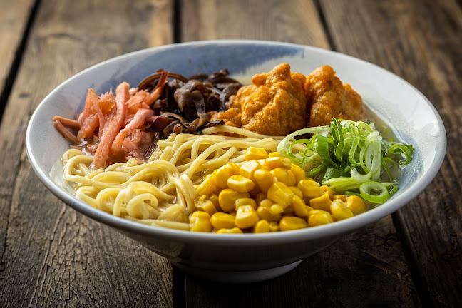 Opinii despre Tsuri Sushi în Pruszków - Gastronomia