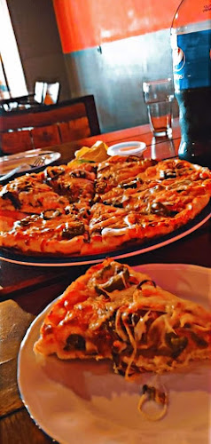 Comentarii opinii despre Pizza Big-Foch Travis