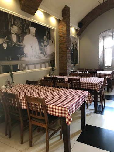 Rynek 7, 38-500 Sanok