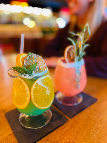 Opinii despre Scena Bar & Restaurant în Piła - Gastronomia