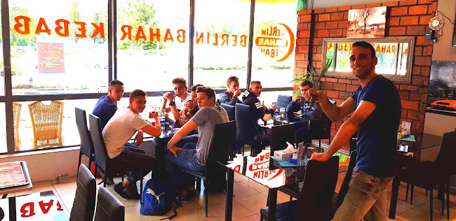 Berlin BAHAR Kebab - Gastronomia