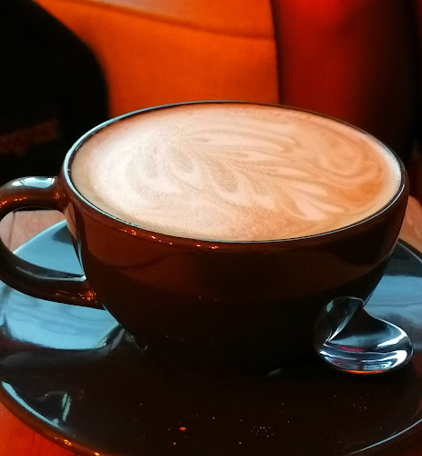 Opinii despre Pociąg do kawy în Warszawa - Gastronomia