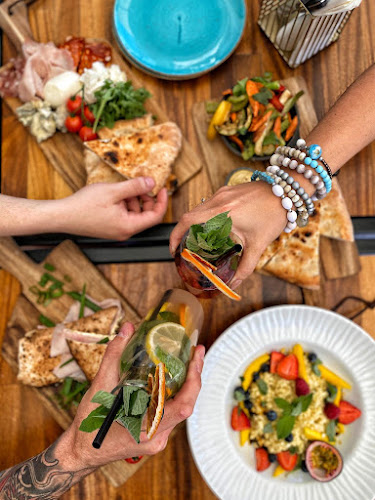 Comentarii opinii despre Ostro