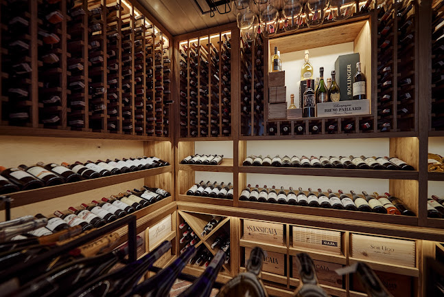 Opinii despre Flaming & Co Restaurant în Warszawa - Gastronomia