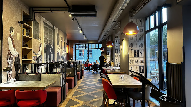 Szeroka 11/13, 80-885 Gdańsk