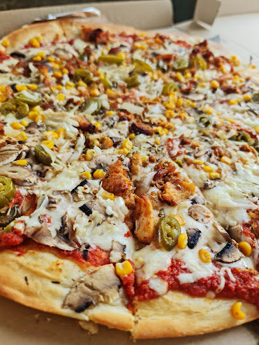 Pizzeria Samolot - Wołów