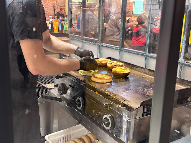 Trzykrotny Mistrz Burgerowy | Warszawa