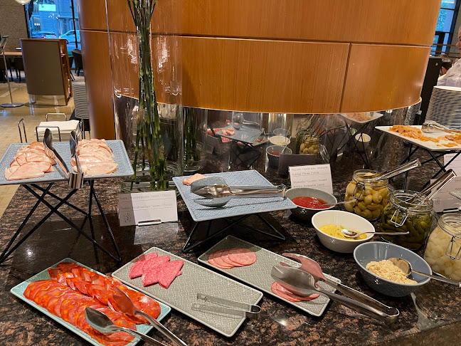 https://www.marriott.com/en-us/hotels/wawwi-the-westin-warsaw/dining/?scid=feed67b0-9a2f-4de1-8df6-114544116108