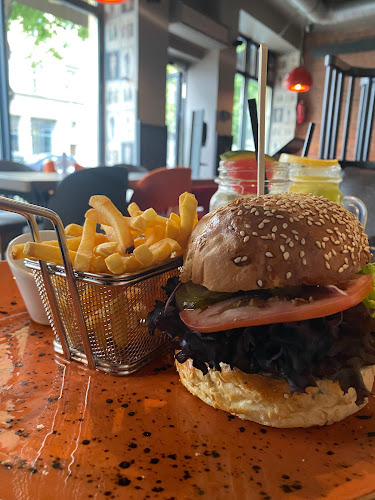 Szeroka 11/13, 80-885 Gdańsk