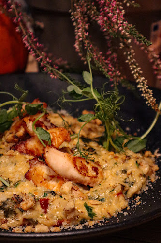 Paprykarz Fish Market - Gastronomia