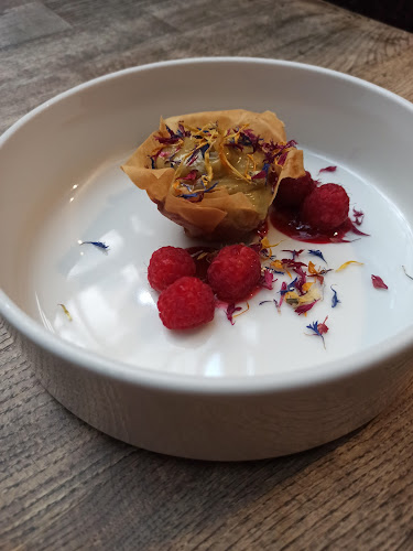 Nafta Neo Bistro - Gastronomia