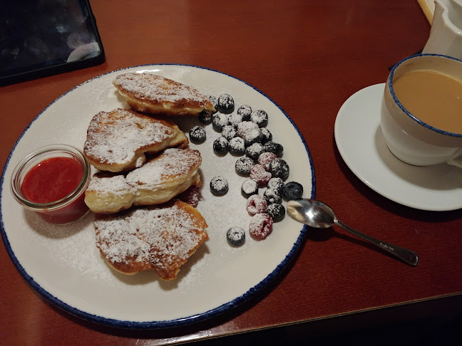 Akcent Kawiarnia i Księgarnia - Gastronomia