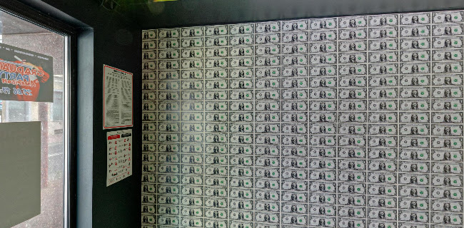 Racławicka 3, 42-217 Częstochowa