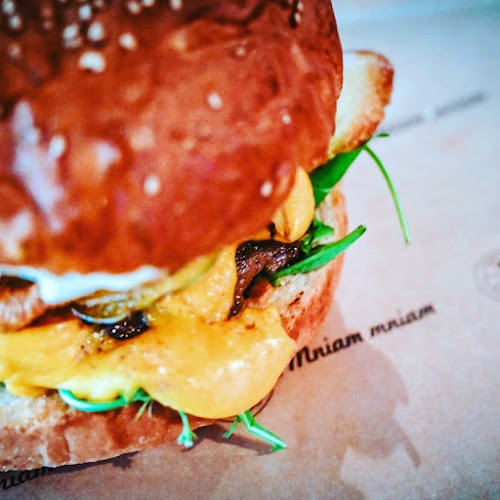 Comentarii opinii despre American Pub