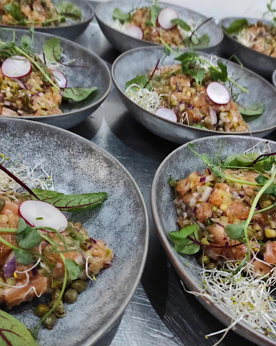 catering okolicznościowy - kreatywna kuchnia, cukiernia, słodki stół, garmaż,