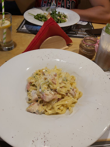 Czarnkowska 45, 64-600 Oborniki