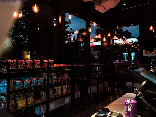 Aleja Rzeczypospolitej 4/U2, 02-972 Warszawa