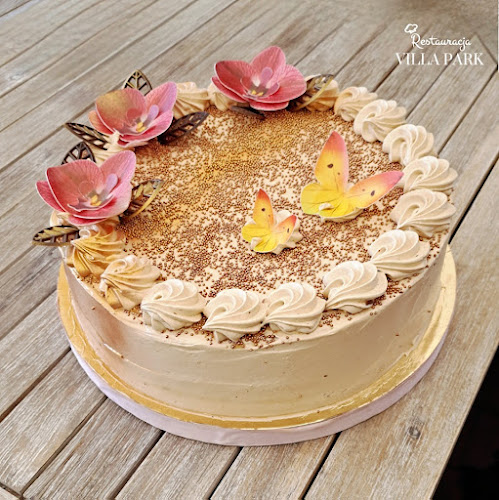 Parkowa 38, 42-622 Świerklaniec