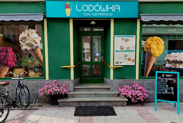 Lodówka, Lody Naturalne i Kawiarnia