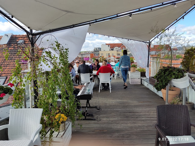 pl. Kolegiacki 5, 61-841 Poznań