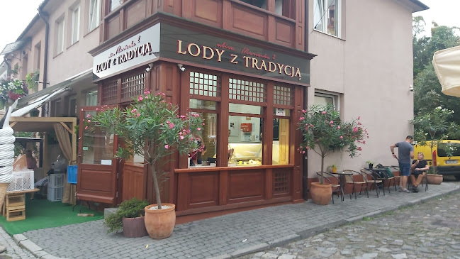 Lody z Tradycją