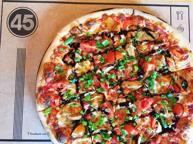 Restauracja 45 - nowa receptura Pizzy!