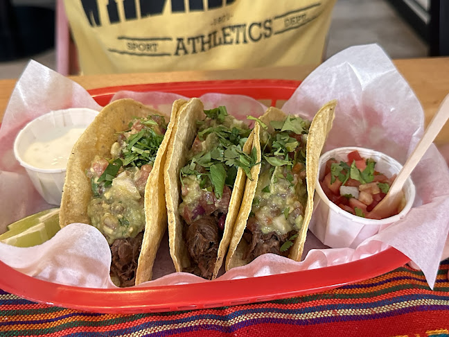 Opinii despre Buenos Nachos în Warszawa - Gastronomia