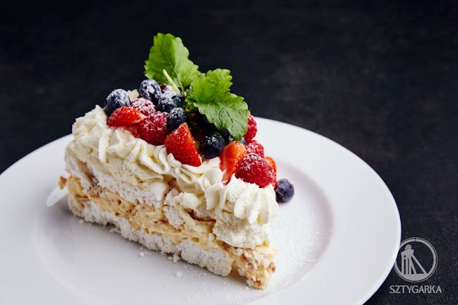 Opinii despre "Kawiarnia Pod Wieżą" Kompleks Sztygarka în Chorzów - Gastronomia