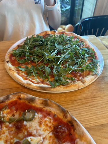 Opinii despre Boscaiola Pizzeria în Warszawa - Gastronomia