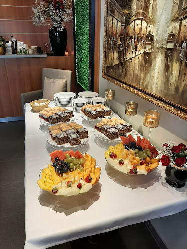 La Petite Restaurant