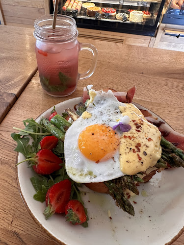 Piekarnia Bagietka (piekarnia, cukiernia, lodziarnia, bistro) - Gastronomia