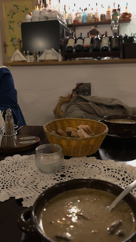 Opinii despre Gospoda Kwiaty Polskie restauracja Stare Miasto Warszawa kuchnia polska în Warszawa - Gastronomia