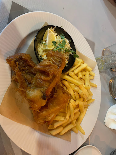 Opinii despre Restauracja Syrenka în Ustka - Gastronomia